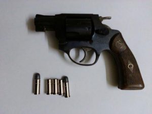 revolver-32-largo-hecho-villa-corina